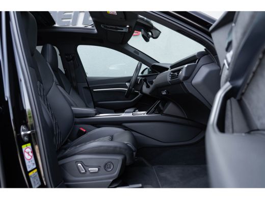 Audi e-tron S Quattro 371kW / Luchtvering/ Standkachel/ Adaptive Cruise Control/ Trekhaak/ Panoramadak/ 371kW... ActivLease financial lease