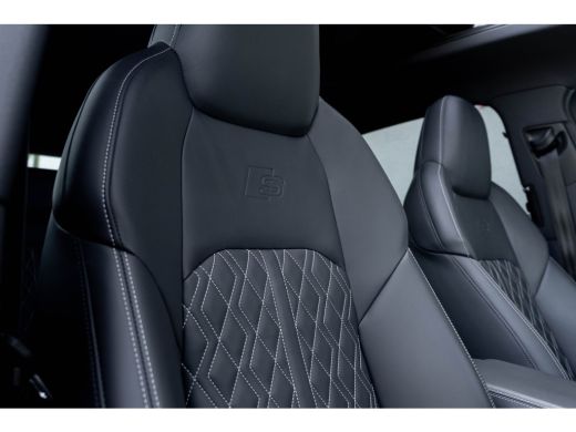 Audi e-tron S Quattro 371kW / Luchtvering/ Standkachel/ Adaptive Cruise Control/ Trekhaak/ Panoramadak/ 371kW... ActivLease financial lease