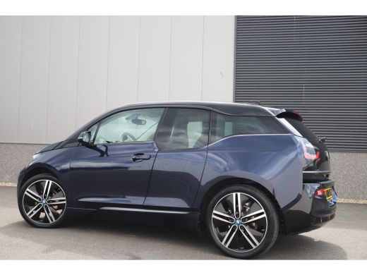 BMW i3 Executive 120Ah 42 kWh /Lodge/Carplay/W-pomp/Camera/20"/3-Fase ActivLease financial lease