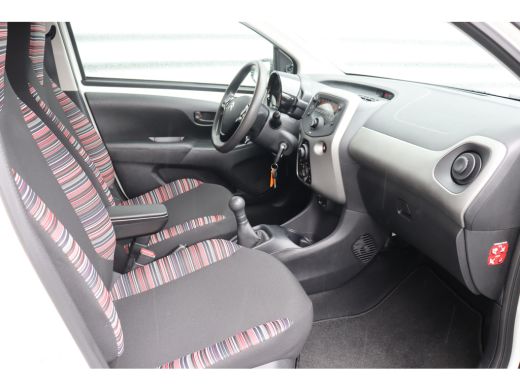 Citroën C1 1.0 VTI 70PK 5-DRS FEEL / AIRCO / LED / BLUETOOTH / PACK PREMIUM / 1E EIGENAAR !! ActivLease financial lease