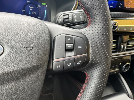 Ford Kuga 2.5 225PK PHEV ST-Line | STOEL-, STUUR-, VOORRUIT- EN ACHTERBANK VERWARMING| NAVIGATIE| CAMERA| P... ActivLease financial lease