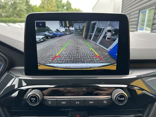 Ford Kuga 2.5 225PK PHEV ST-Line | STOEL-, STUUR-, VOORRUIT- EN ACHTERBANK VERWARMING| NAVIGATIE| CAMERA| P... ActivLease financial lease