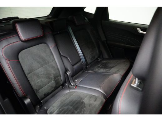 Ford Kuga 2.5 PHEV ST-Line X | Panoramadak | B&O | HUD | Winterpack ActivLease financial lease