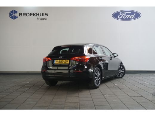 Mercedes-Benz A-Klasse 180 Business Solution | Sportstoelen Half Leder | Automaat | Camera | Breedbeeld Navi | BTW-Auto! | ActivLease financial lease