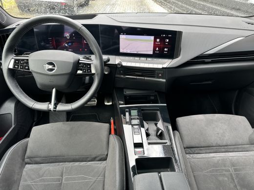 Opel Astra 1.2 Turbo 136PK Hybrid Ultimate | STOEL-, STUUR- EN VOORRUITVERWARMING| NAVIGATIE| CAMERA| PARKEE... ActivLease financial lease