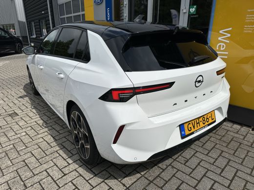 Opel Astra 1.2 Turbo 136PK Hybrid Ultimate | STOEL-, STUUR- EN VOORRUITVERWARMING| NAVIGATIE| CAMERA| PARKEE... ActivLease financial lease