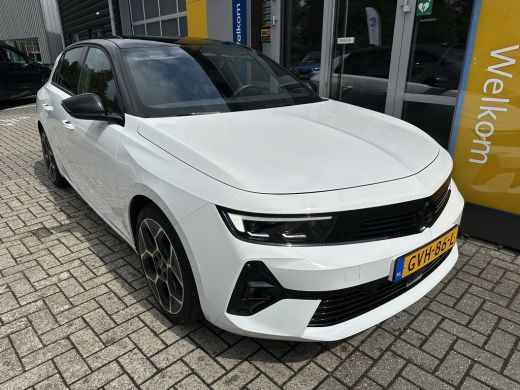 Opel Astra 1.2 Turbo 136PK Hybrid Ultimate | STOEL-, STUUR- EN VOORRUITVERWARMING| NAVIGATIE| CAMERA| PARKEE... ActivLease financial lease