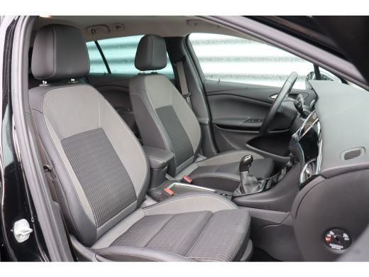 Opel Astra Sports Tourer 1.2 TURBO 130PK ELEGANCE+ / NAVI / LEDER / CLIMA / FULL-LED / PDC / CAMERA / 18" BI... ActivLease financial lease