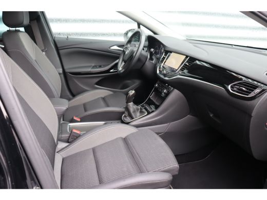 Opel Astra Sports Tourer 1.2 TURBO 130PK ELEGANCE+ / NAVI / LEDER / CLIMA / FULL-LED / PDC / CAMERA / 18" BI... ActivLease financial lease