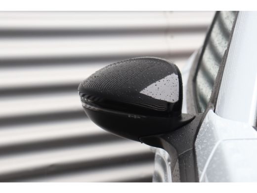 Peugeot 2008 1.2 PURETECH 100PK ALLURE / NAVI / LEDER / CLIMA / LED / PDC / 17' LMV / CAMERA / BLUETOOTH / CRU... ActivLease financial lease