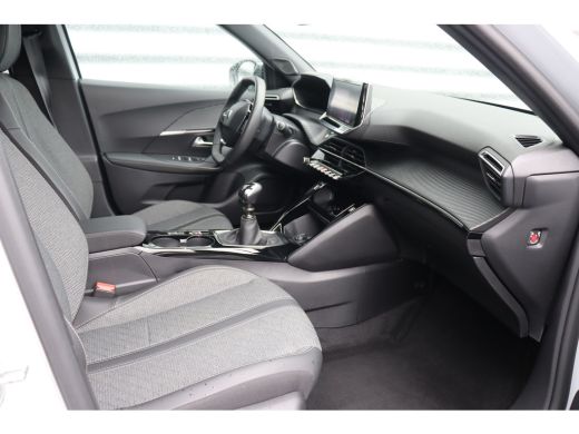 Peugeot 2008 1.2 PURETECH 100PK ALLURE / NAVI / LEDER / CLIMA / LED / PDC / 17' LMV / CAMERA / BLUETOOTH / CRU... ActivLease financial lease