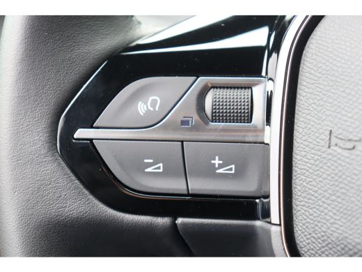 Peugeot 2008 1.2 PURETECH 100PK ALLURE / NAVI / LEDER / CLIMA / LED / PDC / 17' LMV / CAMERA / BLUETOOTH / CRU... ActivLease financial lease