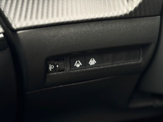 Peugeot 208 Allure Pack GRIJZE Allure Pack | Airco AUTO | Camera Achter | Cruise Control | Navi Fullscreen | ActivLease financial lease