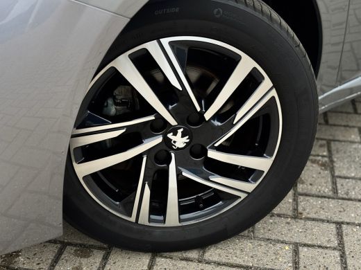 Peugeot 208 Allure Pack GRIJZE Allure Pack | Airco AUTO | Camera Achter | Cruise Control | Navi Fullscreen | ActivLease financial lease