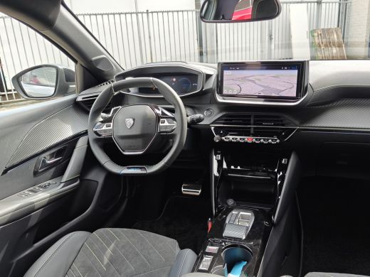 Peugeot 208 Hybrid 136 e-DCS6 GT | Achteruitrijcamera | Cruise control | Parkeersensor achter | Achteruitrijc... ActivLease financial lease