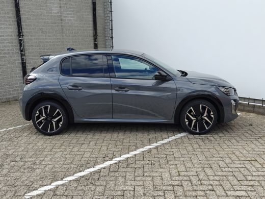 Peugeot 208 Hybrid 136 e-DCS6 GT | Achteruitrijcamera | Cruise control | Parkeersensor achter | Achteruitrijc... ActivLease financial lease
