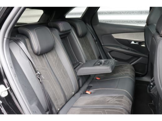Peugeot 3008 1.6 HYBRID 225PK GT PACK BUSINESS / NAVI / CLIMA / AGR / PDC / 19" LMV / CAMERA / BLACK PACK / PA... ActivLease financial lease
