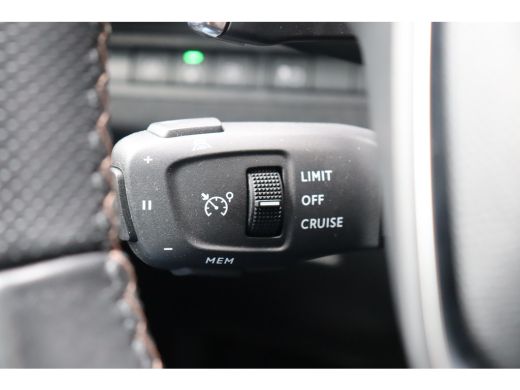 Peugeot 3008 1.6 HYBRID 225PK GT PACK BUSINESS / NAVI / CLIMA / AGR / PDC / 19" LMV / CAMERA / BLACK PACK / PA... ActivLease financial lease