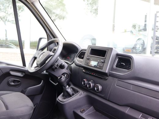 Renault Master T35 2.3 dCi 150 PK L2H2 WORK EDITION + KEYLESS | CRUISE CONTROL | DAB | AIRCO ActivLease financial lease