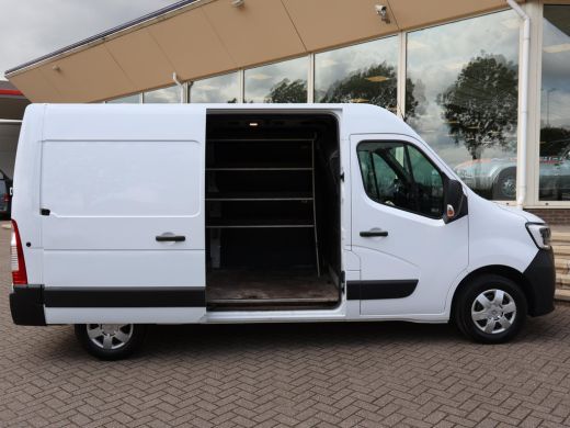 Renault Master T35 2.3 dCi 150 PK L2H2 WORK EDITION + KEYLESS | CRUISE CONTROL | DAB | AIRCO ActivLease financial lease