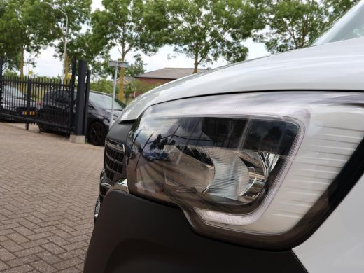 Renault Master T35 2.3 dCi 150 PK L2H2 WORK EDITION + TREKHAAK | CAMERA | NAVIGATIE | DAB | CRUISE | DODE HOEK ActivLease financial lease