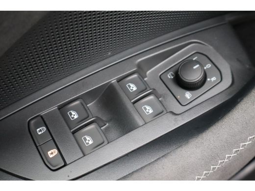 Skoda Kodiaq Sportline Business | Achteruitrijcamera | Crew Protect Assist | Cruise control met speedlimiter ActivLease financial lease