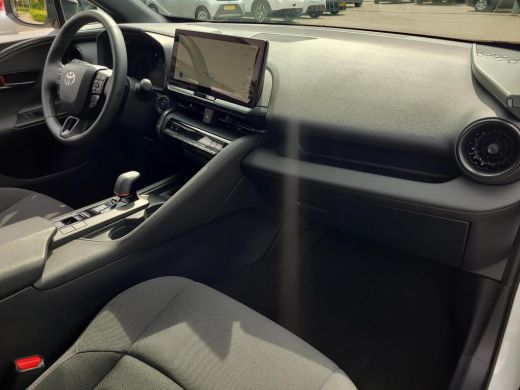 Toyota C-HR 1.8 Hybrid 140 First Edition | Apple CarPlay | Elektr. klep | Stuur /stoel / ruit verwarming | Ri... ActivLease financial lease