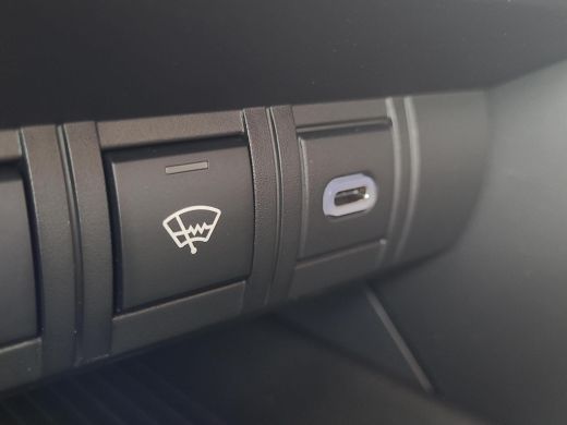 Toyota C-HR 1.8 Hybrid 140 First Edition | Apple CarPlay | Elektr. klep | Stuur /stoel / ruit verwarming | Ri... ActivLease financial lease