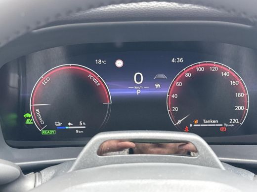Toyota C-HR 2.0 Plug-in Hybrid 220 Premium **NIEUWE AUTO** ActivLease financial lease