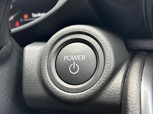 Toyota C-HR 2.0 Plug-in Hybrid 220 Premium **NIEUWE AUTO** ActivLease financial lease
