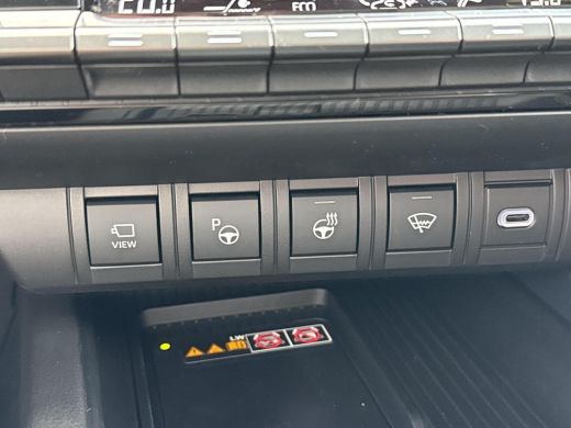 Toyota C-HR 2.0 Plug-in Hybrid 220 Premium **NIEUWE AUTO** ActivLease financial lease