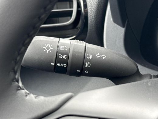 Toyota Yaris 1.5 Hybrid 115 Dynamic **NIEUWE AUTO/ DIRECT LEVERBAAR** ActivLease financial lease