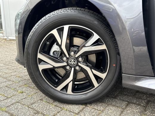 Toyota Yaris 1.5 Hybrid 115 Dynamic **NIEUWE AUTO/ DIRECT LEVERBAAR** ActivLease financial lease