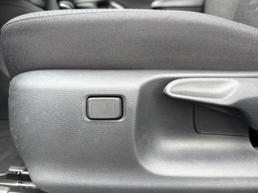Toyota Yaris 1.5 Hybrid 115 Dynamic **NIEUWE AUTO/ DIRECT LEVERBAAR** ActivLease financial lease