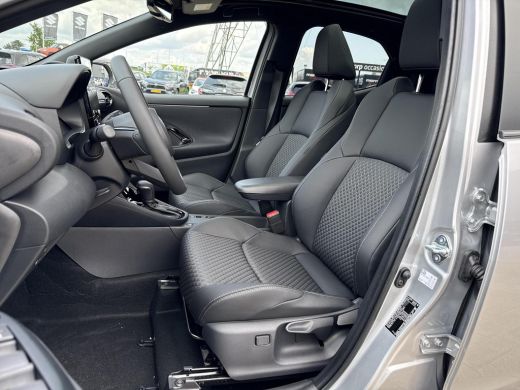 Toyota Yaris 1.5 Hybrid 130 Executive **NIEUWE AUTO/ PREMIUM PACK/ DIRECT LEVERBAAR** ActivLease financial lease
