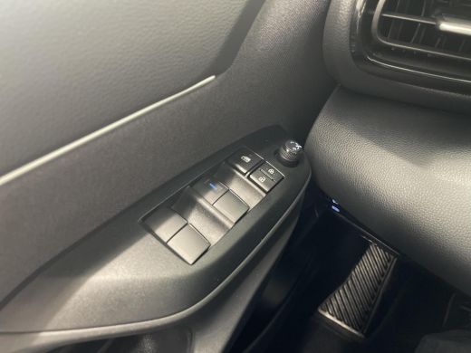 Toyota Yaris Cross 1.5 Hybrid Dynamic ActivLease financial lease