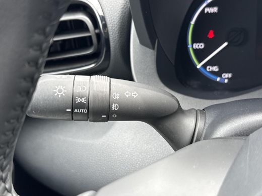Toyota Yaris Cross 1.5 Hybrid Explore **STOELVERWARMING/ ADAPTIEF CRUISE CONTROL/ KEYLESS/ 36 MAANDEN GARANTIE** ActivLease financial lease