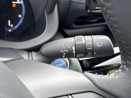 Toyota Yaris Cross 1.5 Hybrid Explore **STOELVERWARMING/ ADAPTIEF CRUISE CONTROL/ KEYLESS/ 36 MAANDEN GARANTIE** ActivLease financial lease