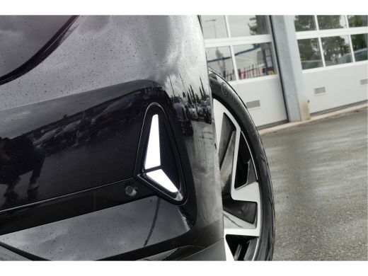 Volkswagen ID. Buzz | GTX | 7 persoons | 4MOTION | Camera | ACC | LED Matrix | LMV 20" | Carplay | ActivLease financial lease