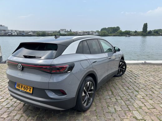 Volkswagen ID.4 Pro Business 77 kWh | Panoramadak | Interieur Top-Sport Pakket Plus | Multimedia Pakket Plus ActivLease financial lease