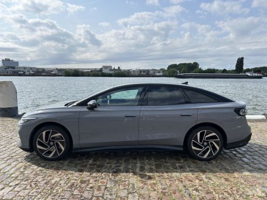 Volkswagen ID.7 Pro Business 77 kWh accu. 210 kW / 286 pk Limousine Elektrische aandrijving | Head-up display | E... ActivLease financial lease