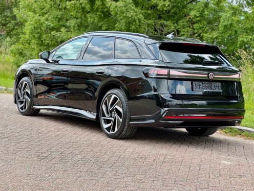 Volkswagen ID.7 Pro Business 77 kWh accu 210 kW / 286 PK Variant Elektrische aandrijving | ErgoActive stoelen met... ActivLease financial lease