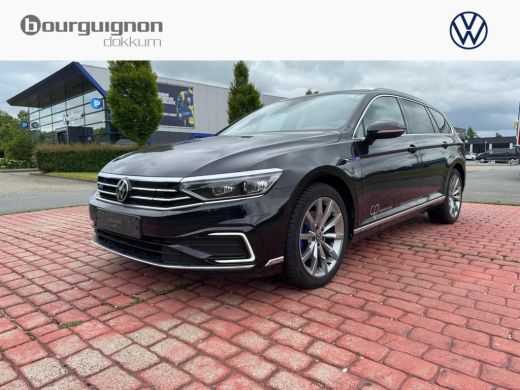 Volkswagen Passat Variant 1.4 TSI PHEV GTE Business | 218Pk | IQ Light | A- Camera | R-Line | Trekhaak | 18Inch | E... Volkswagen Passat Variant 1.4 TSI PHEV GTE Business | 218Pk | IQ Light | A- Camera | R-Line | Trekhaak | 18Inch | E...