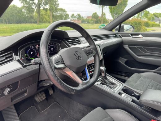 Volkswagen Passat Variant 1.4 TSI PHEV GTE Business | 218Pk | IQ Light | A- Camera | R-Line | Trekhaak | 18Inch | E... ActivLease financial lease