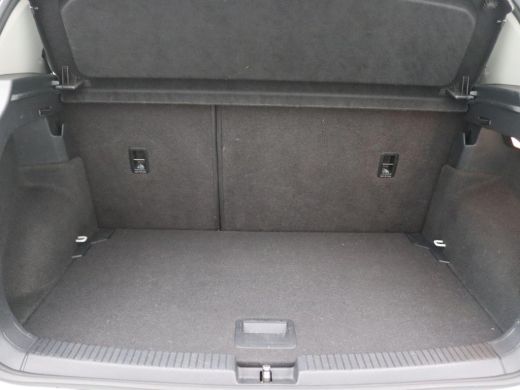 Volkswagen T-Cross 1.0 TSI Life 95PK Alarm, Keyless, Adaptieve Cruise Controle, Navi, Airco, Side Assist, Parkeersen... ActivLease financial lease