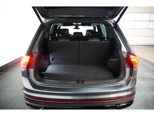 Volkswagen Tiguan Allspace 2.0 TSI 190 pk 4-Motion R-line 7-prs 7-DSG | Trekhaak | Elektrische A-klep | ActivLease financial lease