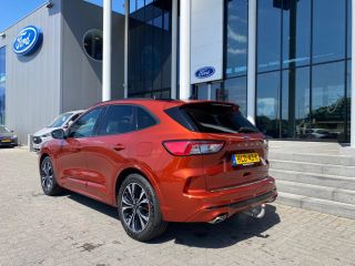 Ford Kuga 2.5 PHEV ST-Line X | 19 Inch | Pano-dak | Wegklap Trekhaak | Style Pack | Head-Up Display | Full ...