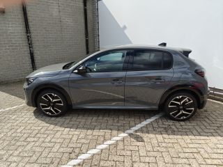Peugeot 208 Hybrid 136 e-DCS6 GT | Achteruitrijcamera | Cruise control | Parkeersensor achter | Achteruitrijc...