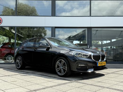 BMW 1 Serie 118i Business Ed. | Navi | Live-Cockpit | Carplay | ActivLease financial lease