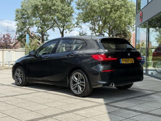 BMW 1 Serie 118i Business Ed. | Navi | Live-Cockpit | Carplay | ActivLease financial lease